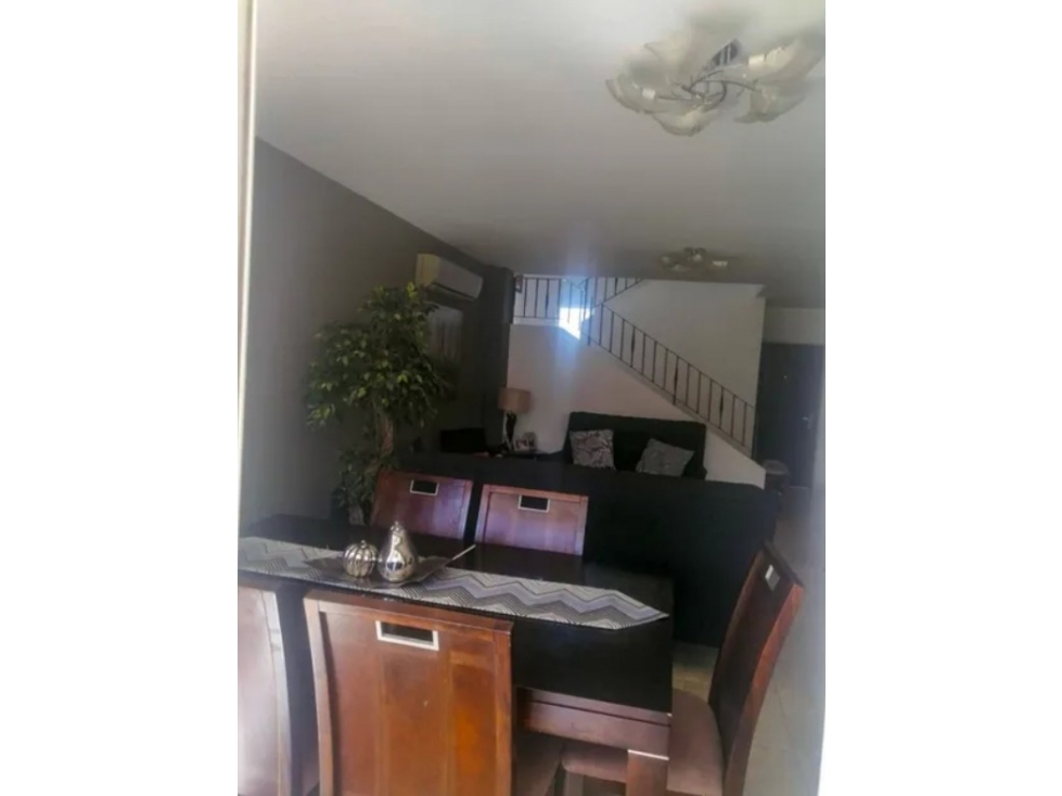 Venta de Hermosa Casa en P.H. Novona en Brisas del Golf — foto 4