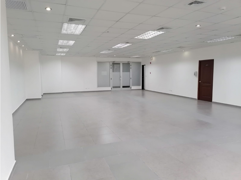 Se Vende o Alquila Oficina de 180M2 en P.H. Office One, Calle 50 — foto 5