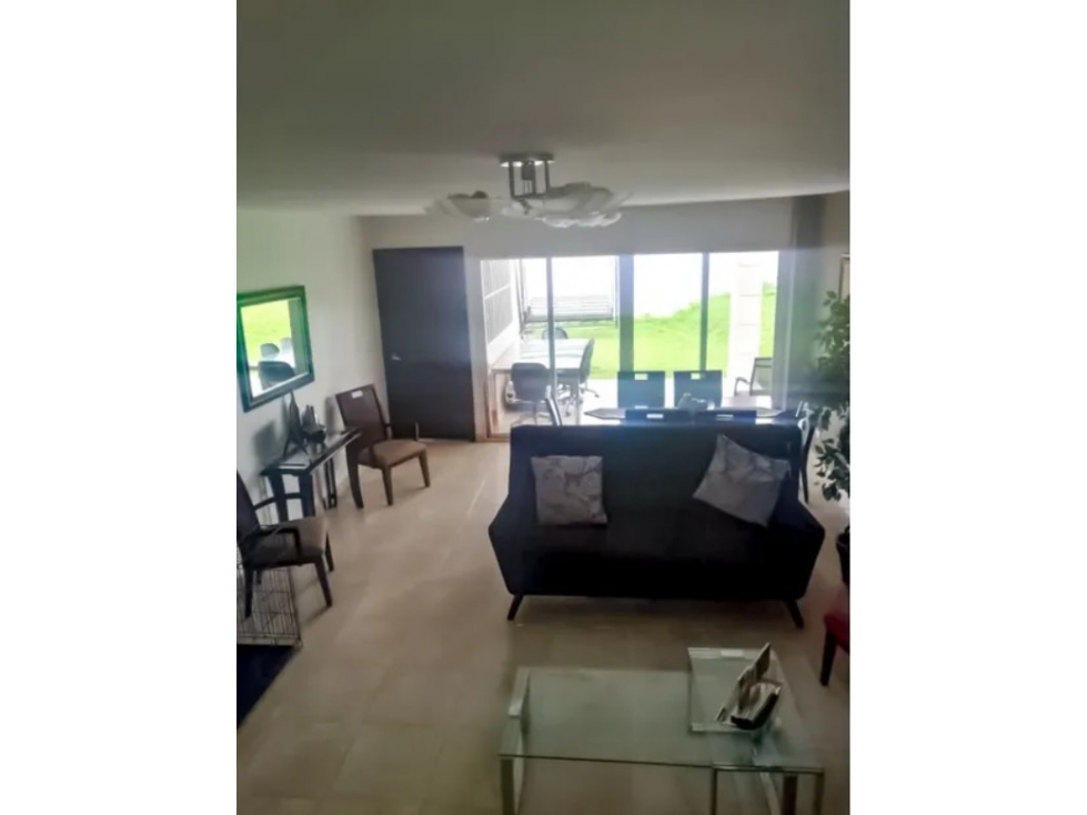 Venta de Hermosa Casa en P.H. Novona en Brisas del Golf — foto 5