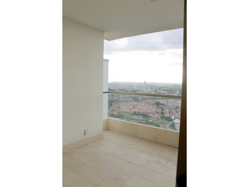 Se Vende o Alquila Hermoso Apartamento en P.H. Greenview, Santa Maria — foto 2