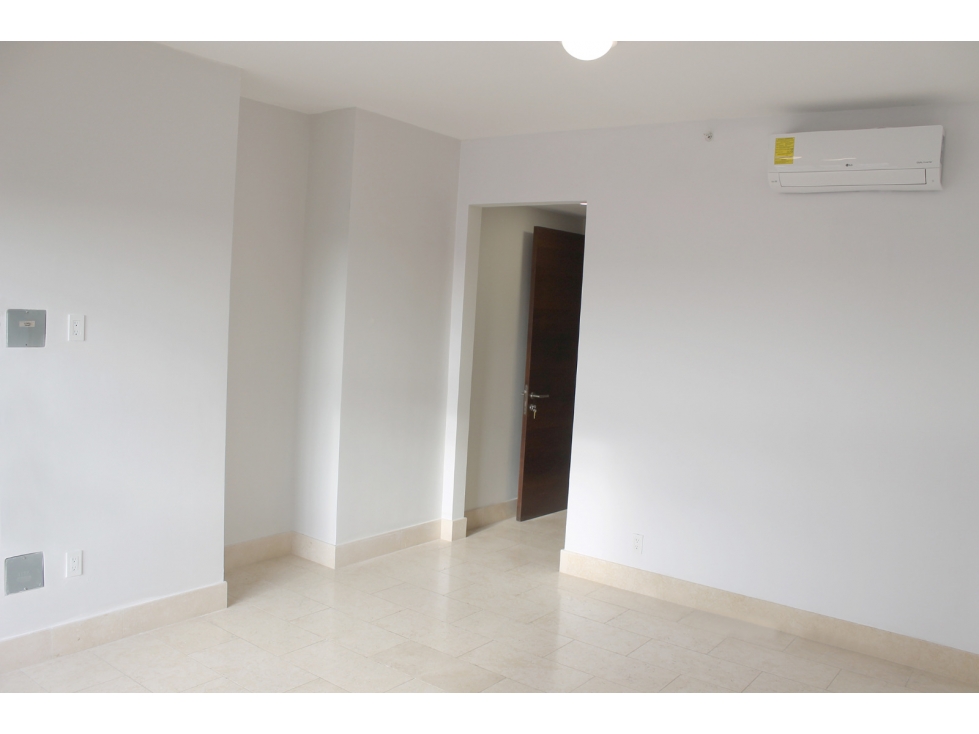 Se Vende o Alquila Hermoso Apartamento en P.H. Greenview, Santa Maria — foto 3