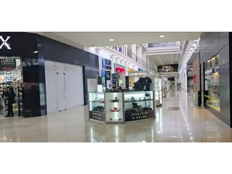 Se Alquila Local de 230 M2 en Los Andes Mall, Planta Baja