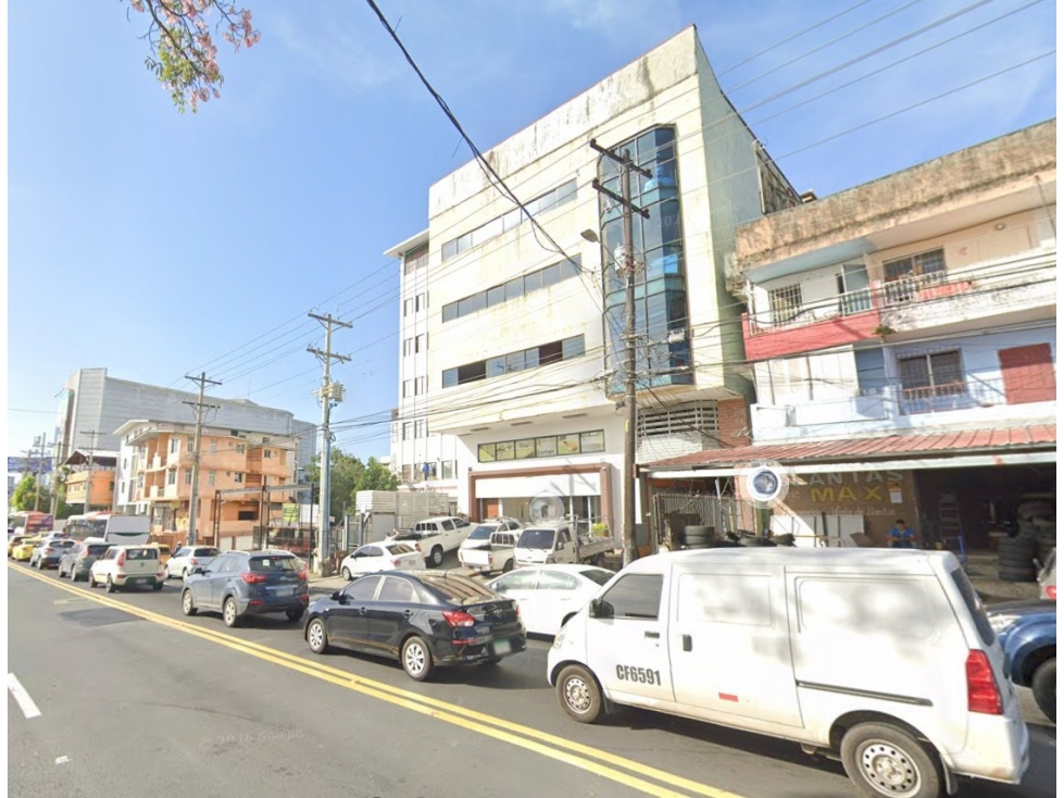 Se Vende Edificio Comercial - Industrial en Ave. La Paz — foto 2
