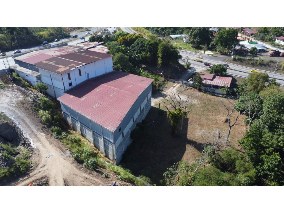 Se Vende Terreno con Galera en la entrada del Corredor de los Pobres - 4
