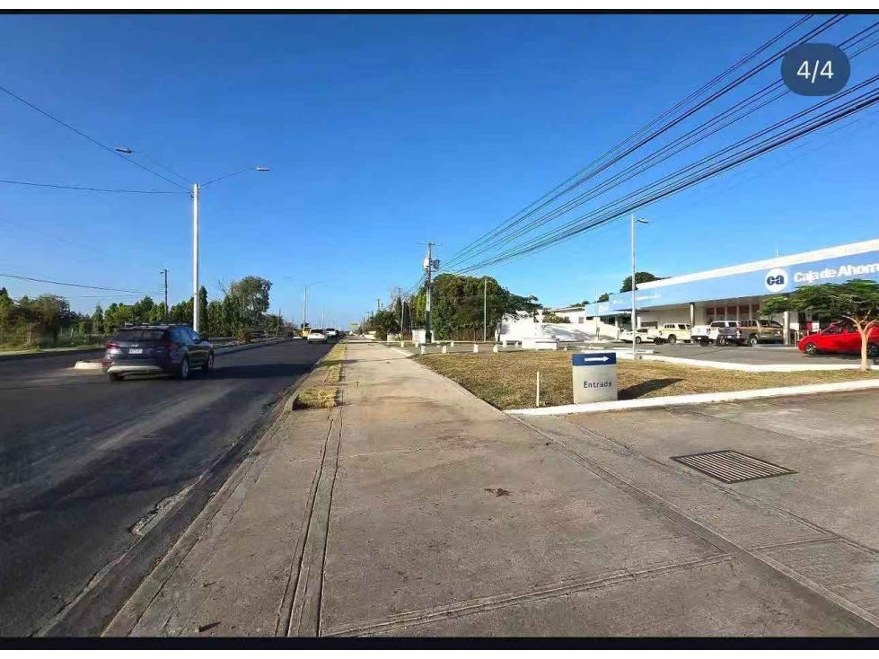 Se Alquila Terreno Comercial de 1,800M2 en Las Tablas - 1