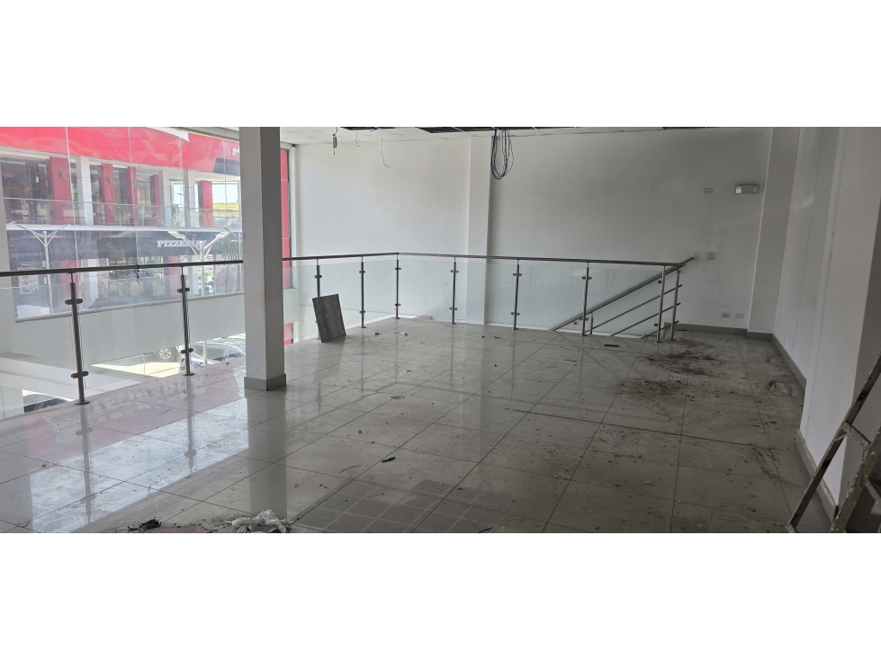 Se Alquila Espectacular Local de 196m2 en Plaza Leonardo, Chitre - 4