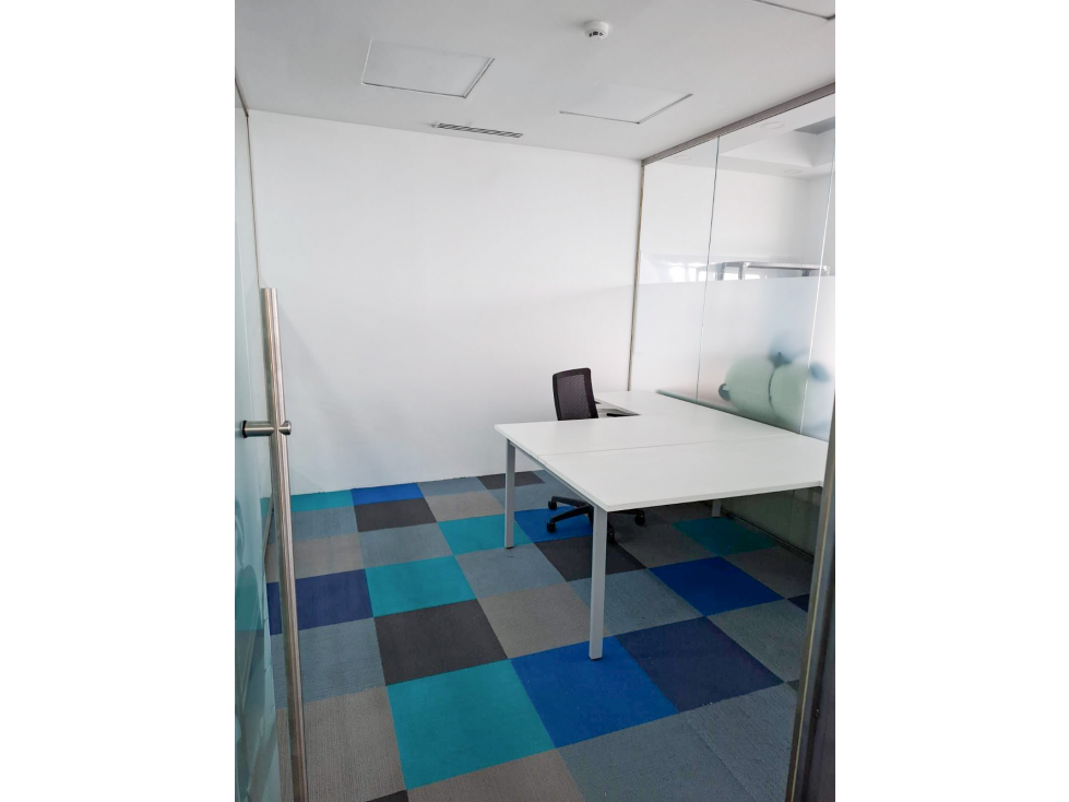 Se Alquila Oficina Terminada de 199M2 en Torre Bicsa