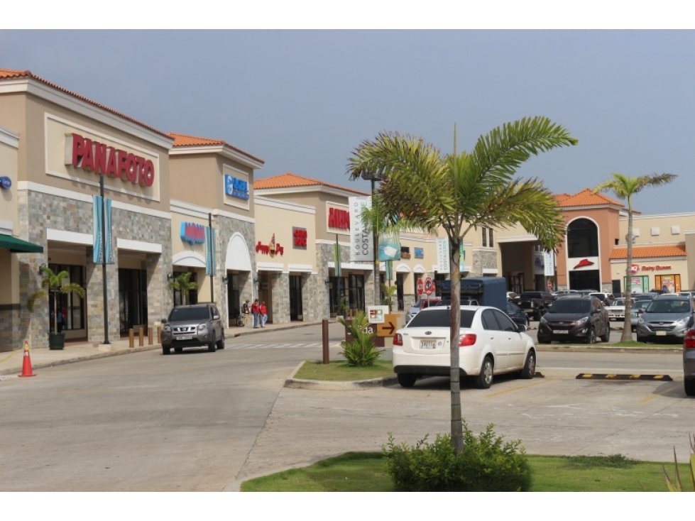 Se Alquilan Locales Comerciales en Boulevard Costa Verde, Planta Alta
