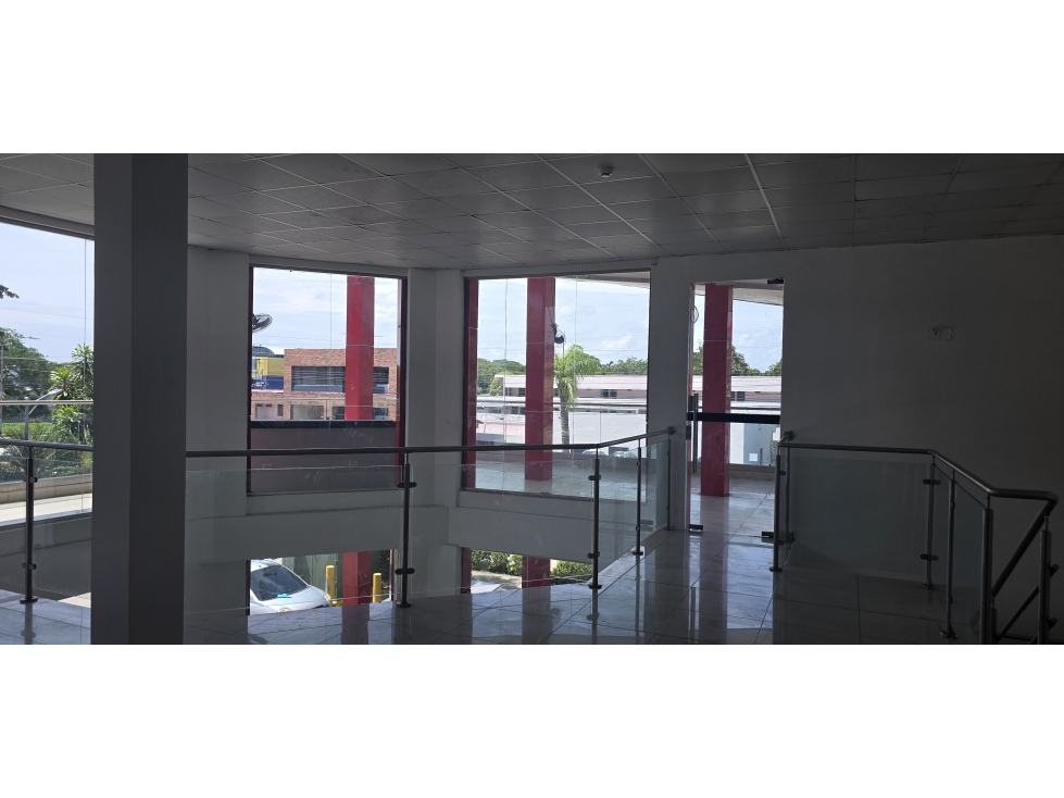 Se Alquila Local Comercial con 344M2 en Chitre con Terrazas - 5