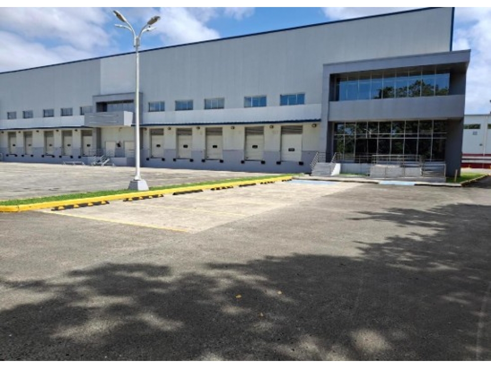 Se Alquila Bodega de 4,614 M2 en Parque Sur-Tocumen — foto 5