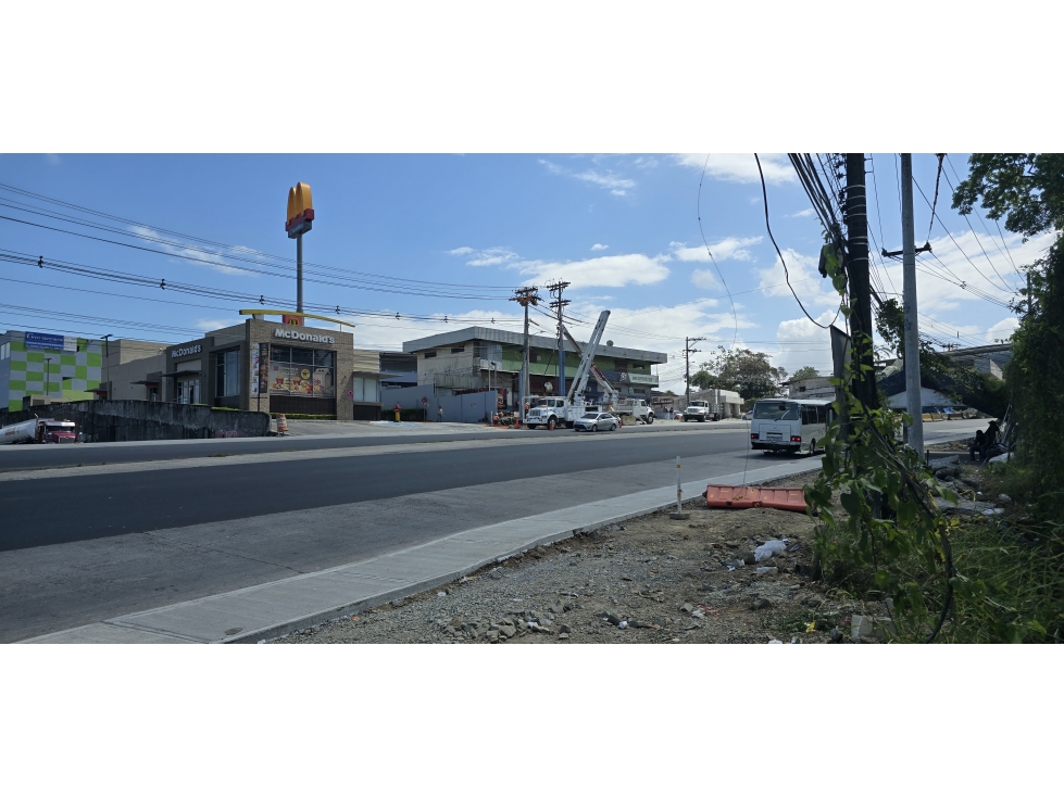 Se Alquila o Vende Terreno de 3,671m2 frente a entrada de La Cabima — foto 2