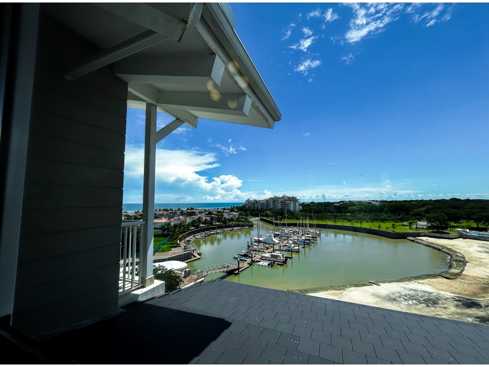 Apartamento de dos niveles con vista a la Marina en Buenaventura — foto 2