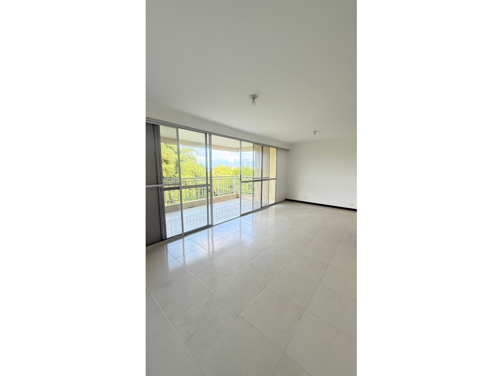 Apartamento en venta en Lagos de Verde Alfaguara — foto 2