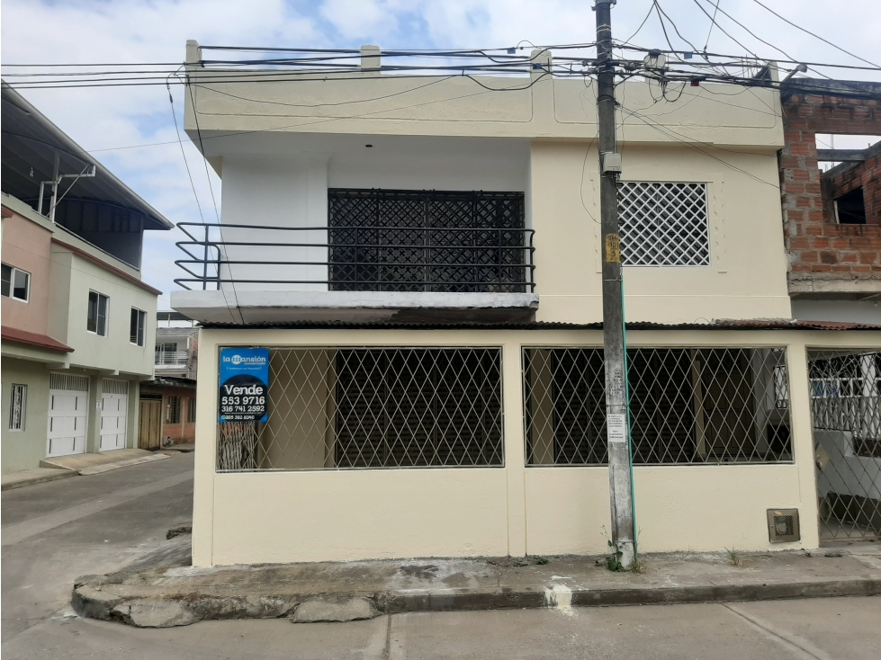 Casa amplia en venta Barrio Alférez Real Segundo piso