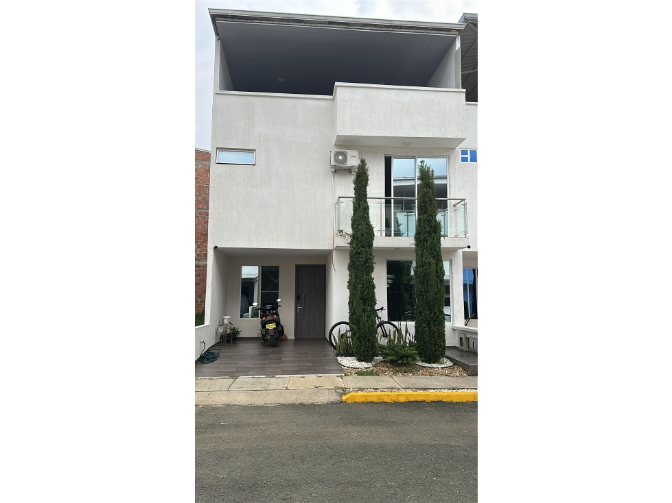 Casa en venta en condominio El Mana en Jamundi
