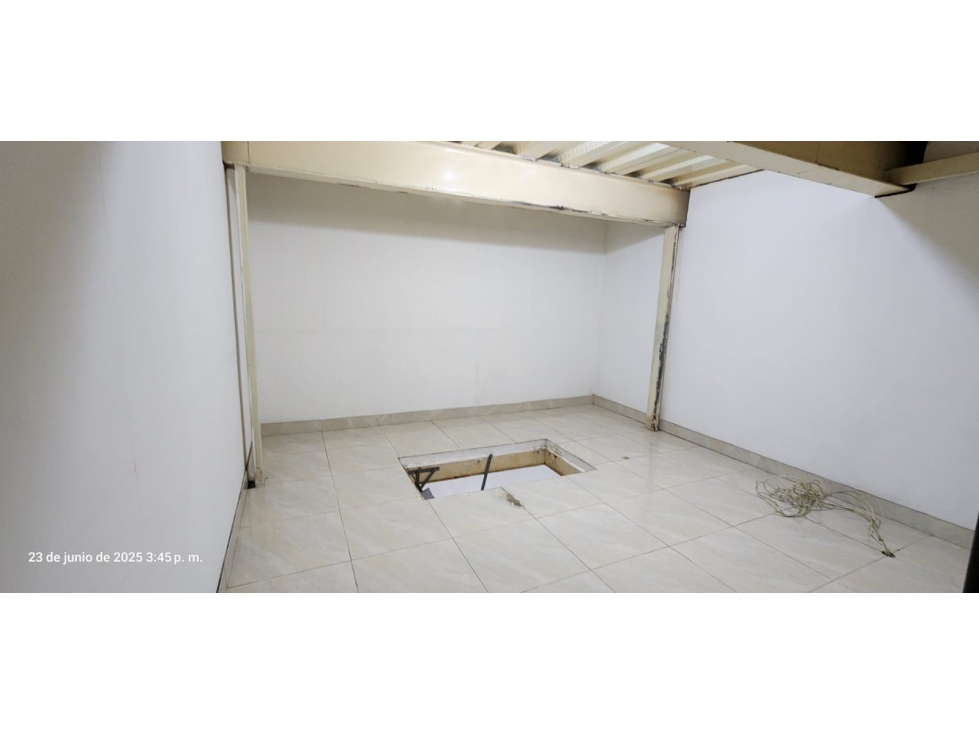 Local en venta en el centro comercial caña dulce en jamundi - 5