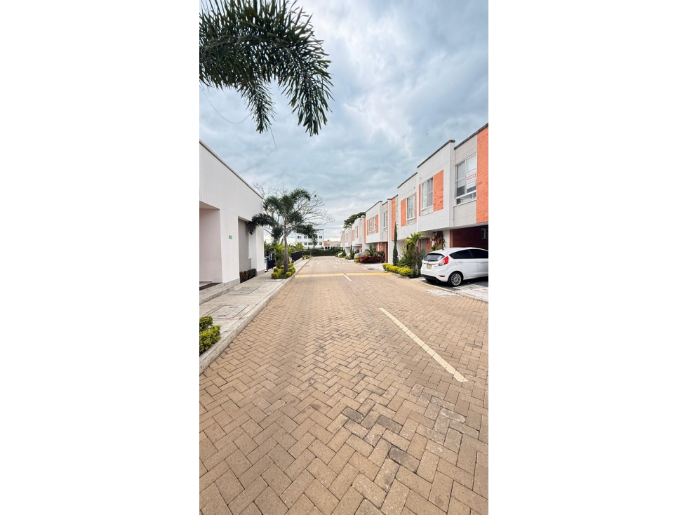 Casa en venta en el conjunto residencial Siena en Ciudad Pacifica Cali