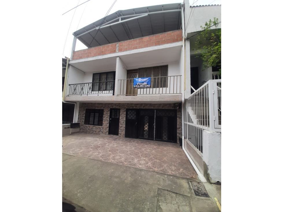 Casa en venta en el Barrio las Acacias en Jamundi