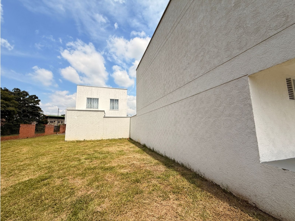 Casa Esquinera en Venta en el Conjunto residencial Solares del country — foto 4