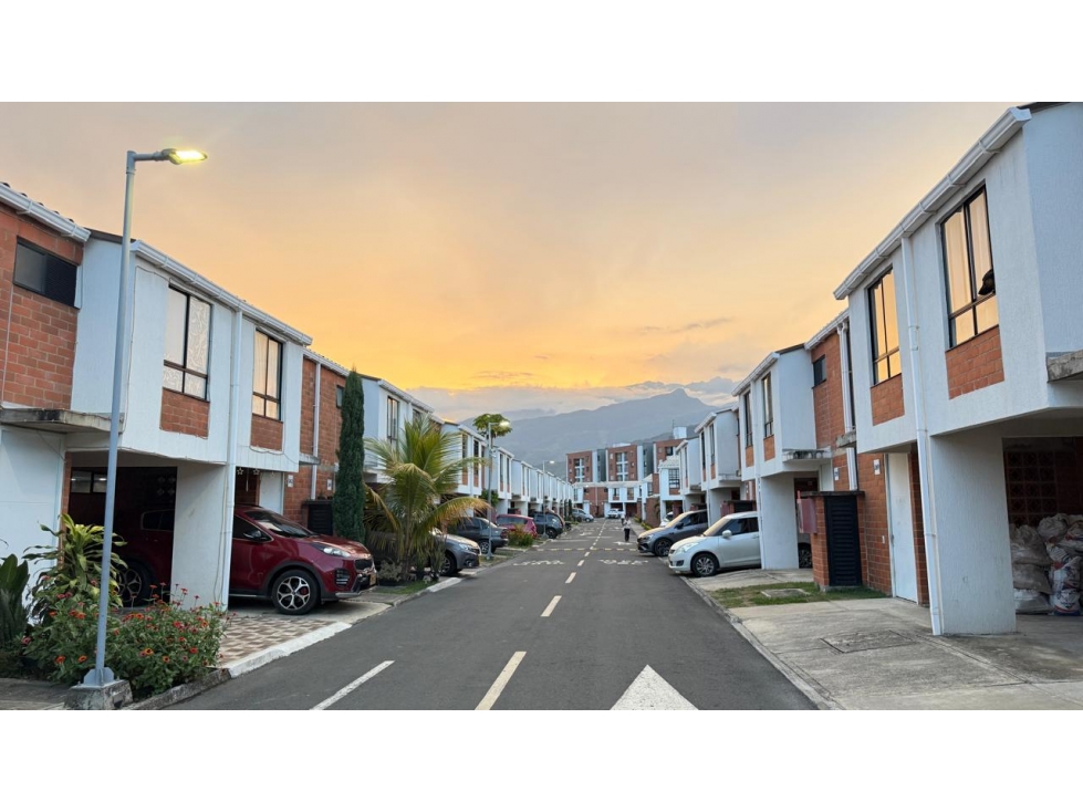 Casa en venta en el conjunto residencial celesta Jamundi