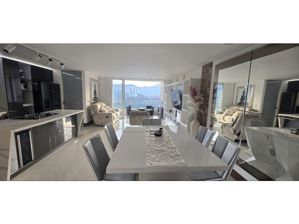 Apartamento en venta en Sabaneta sector Las Lomitas