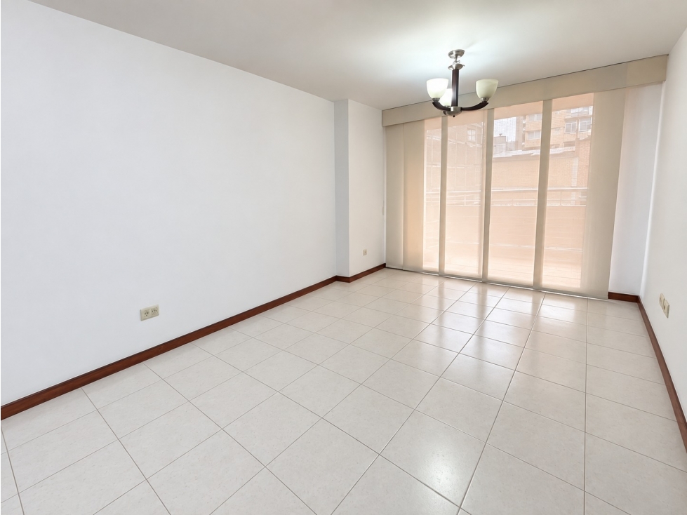 Apartamento en venta en Medellín sector Los Colores