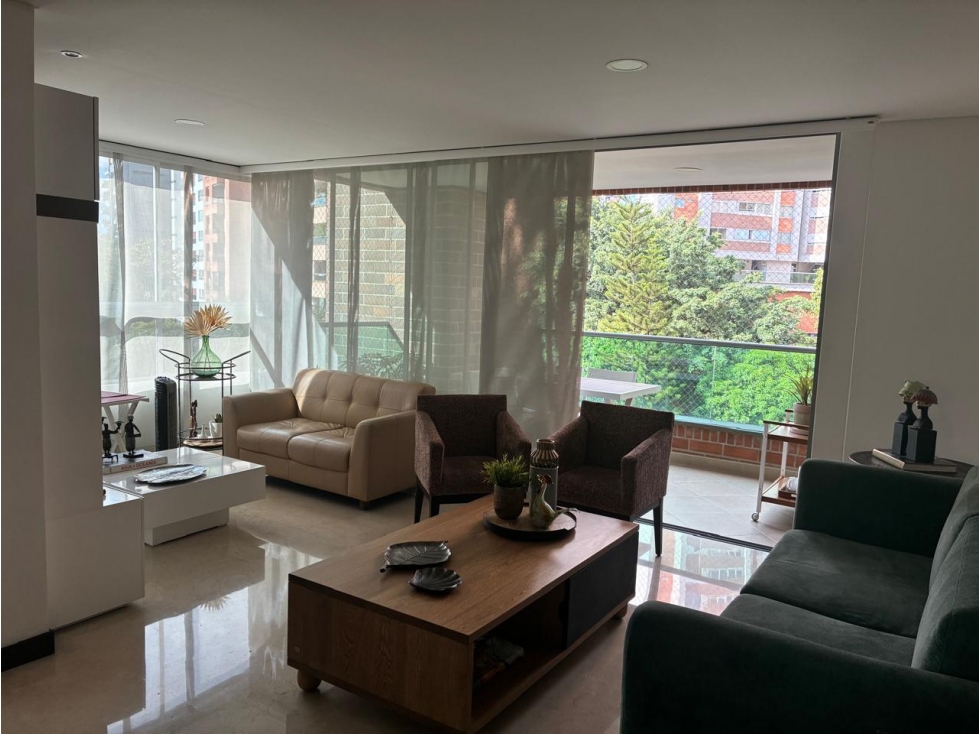 Apartamento en venta en El Poblado sector Santa María de los Ángeles