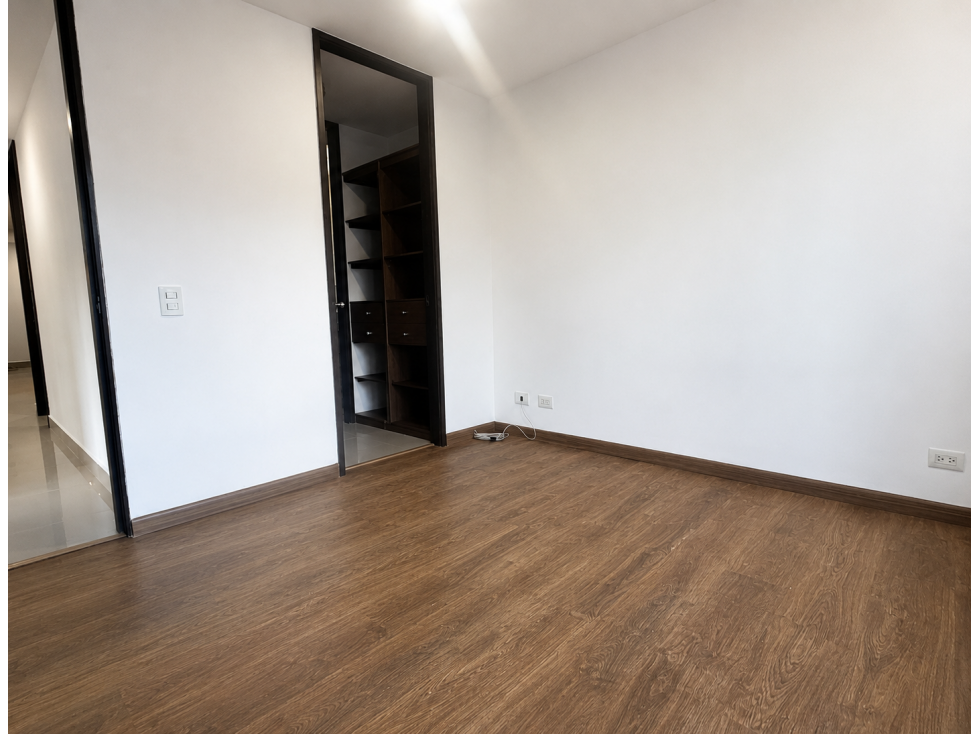 Apartamento en venta en Sabaneta sector Las Lomitas — foto 2