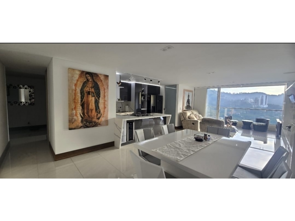 Apartamento en venta en Sabaneta sector Las Lomitas — foto 2