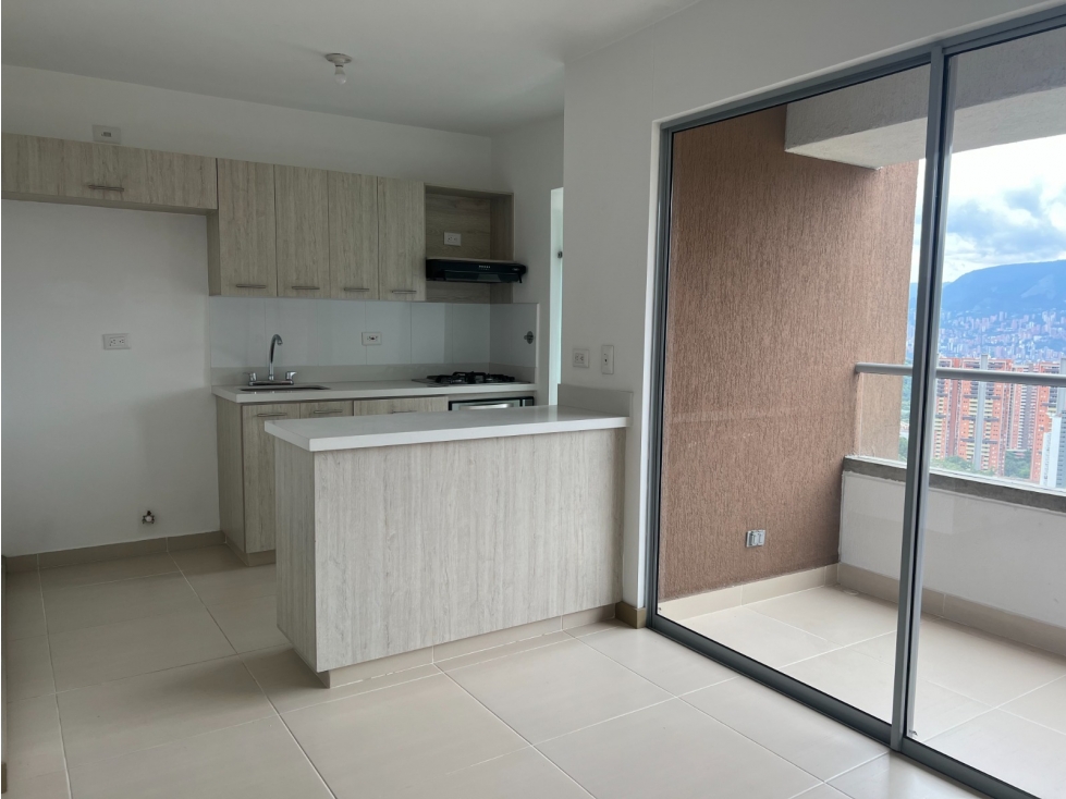 Apartamento en venta en La Estrella sector Toledo — foto 2
