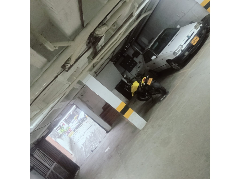 Apartamento en venta en Medellín sector Laureles — foto 2