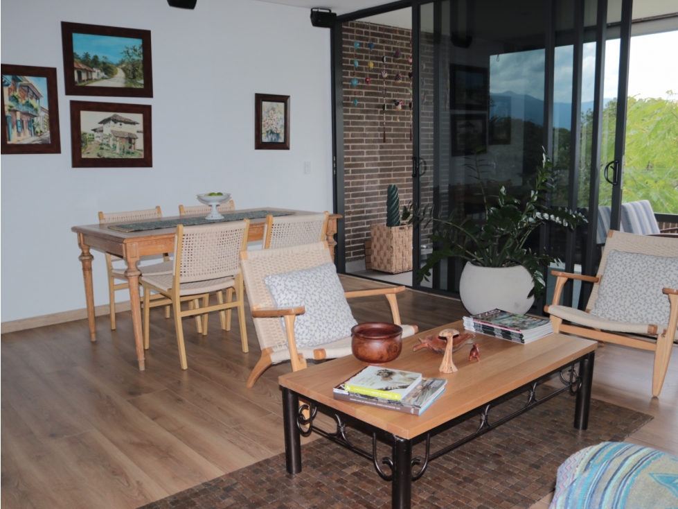 Apartamento en venta en el Poblado cerca al tunel de Oriente