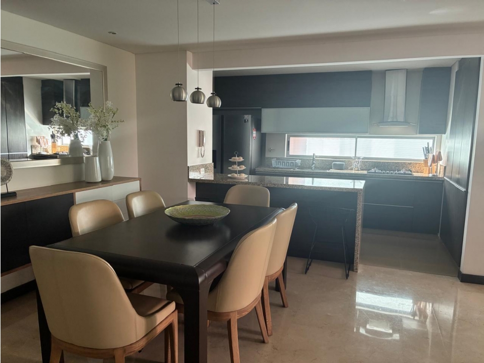 Apartamento en venta en El Poblado sector Santa María de los Ángeles — foto 3