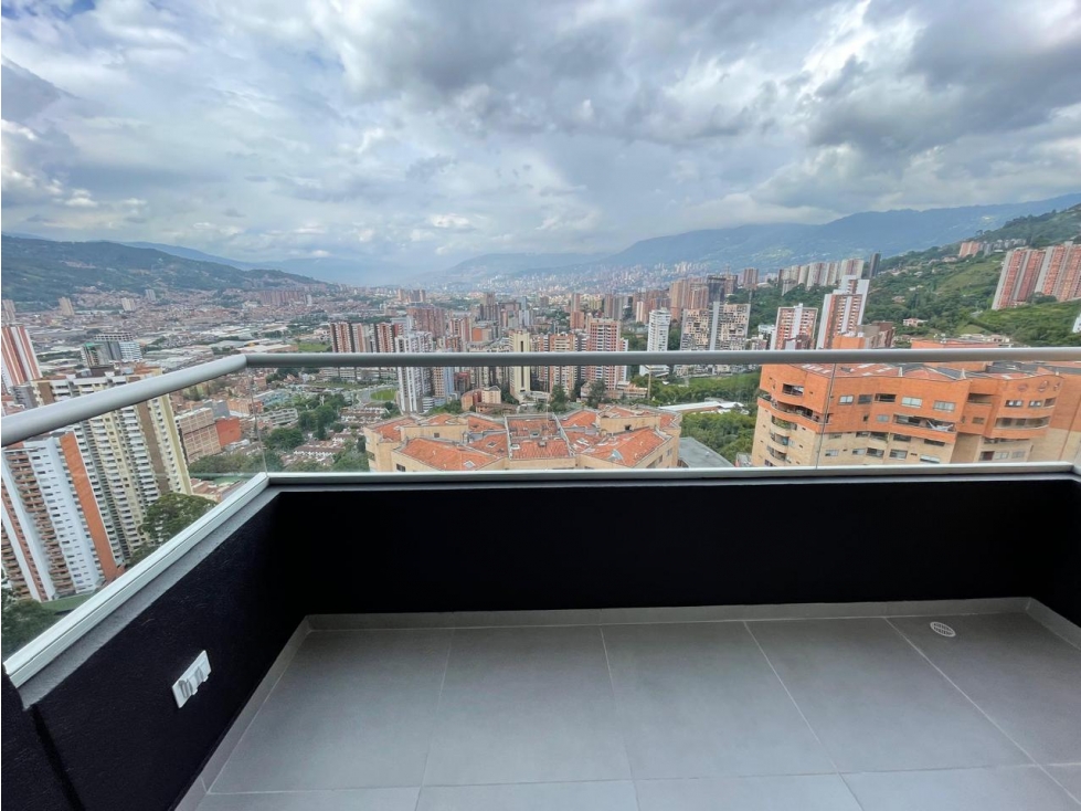 Apartamento en venta en Sabaneta sector Las Lomitas — foto 3
