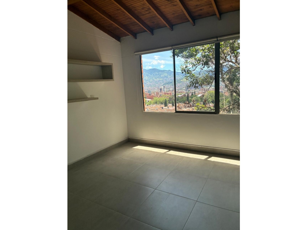 Apartamento en venta en Envigado sector Loma del Escobero — foto 4
