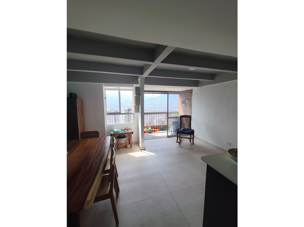 Apartamento en venta en Medellín sector Loma del Indio — foto 4
