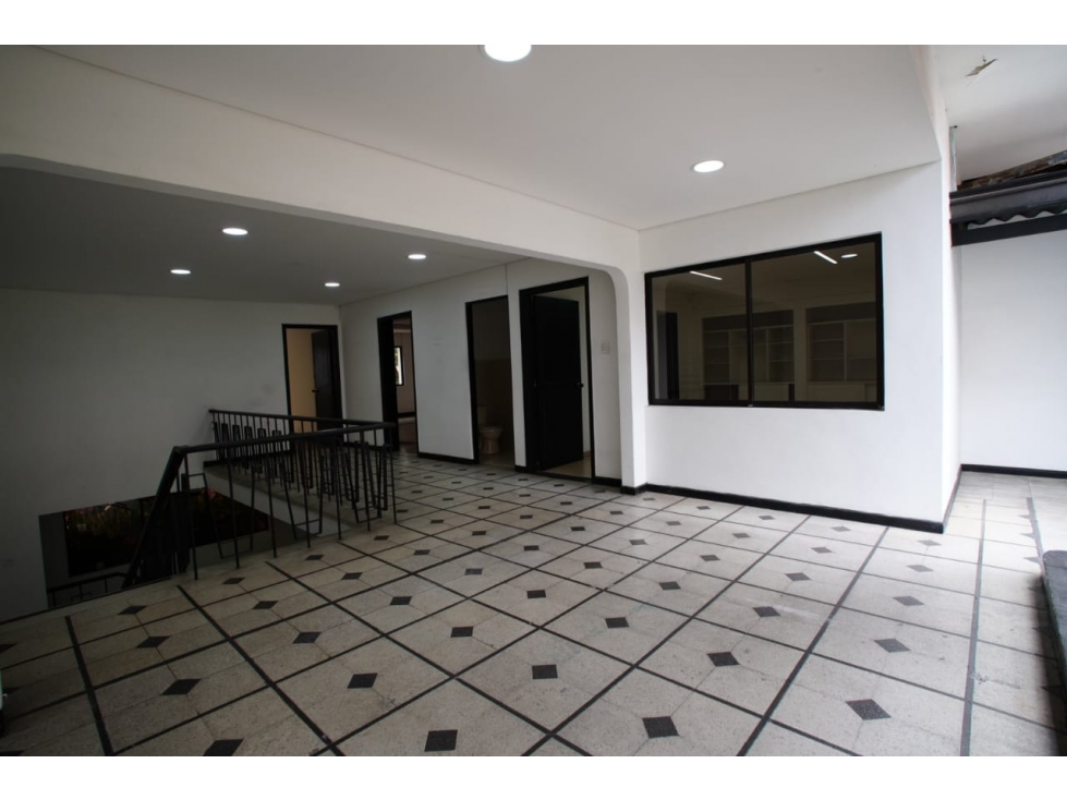 Casa en venta en Medellín sector Laureles — foto 6