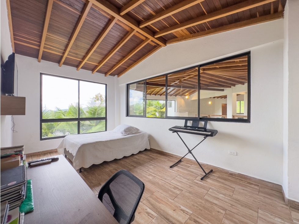 CASA CAMPESTRE EN GUARNE UNIDAD CERRADA — foto 3