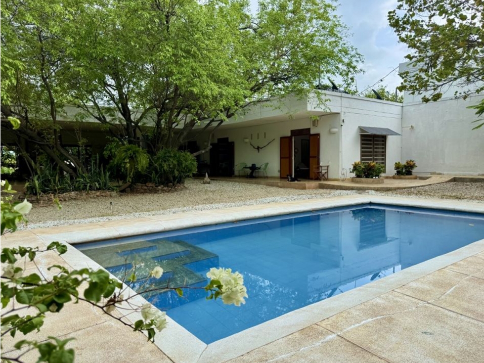 Casa Campestre en Venta en Vista Hermosa, Cerca al Mar, Santa Marta.