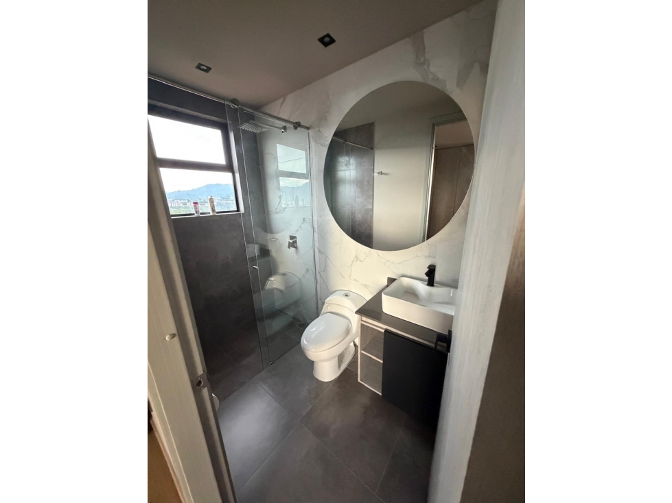 APARTAMENTO EN VENTA - SECTOR PINARES, EDIFICIO MONACO — foto 3