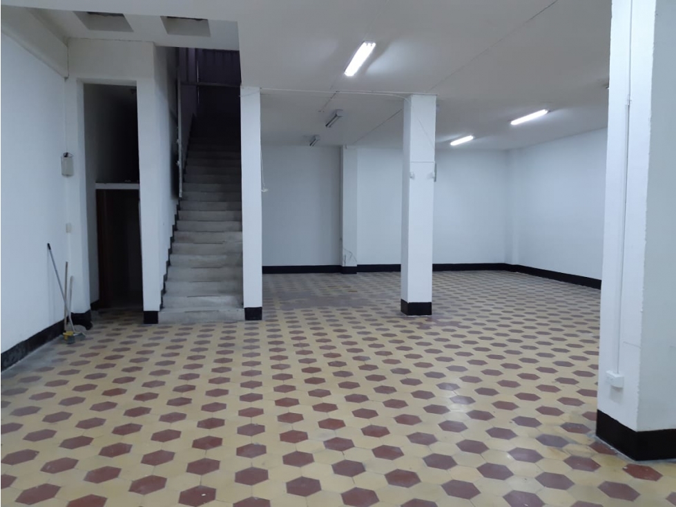 BODEGA EN VENTA - SECTOR CENTRO, CALLE 21 NÚMERO 9 - 2