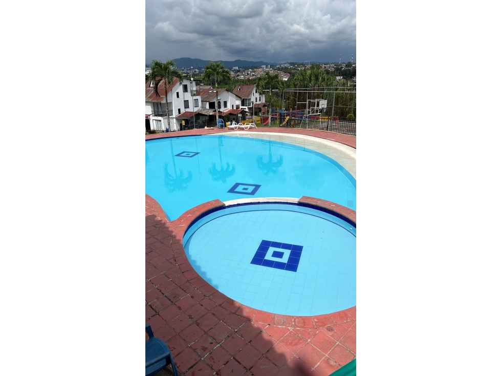 CASA EN VENTA - SECTOR AV 30 DE AGOSTO, CONJUNTO CAÑAVERAL — foto 4