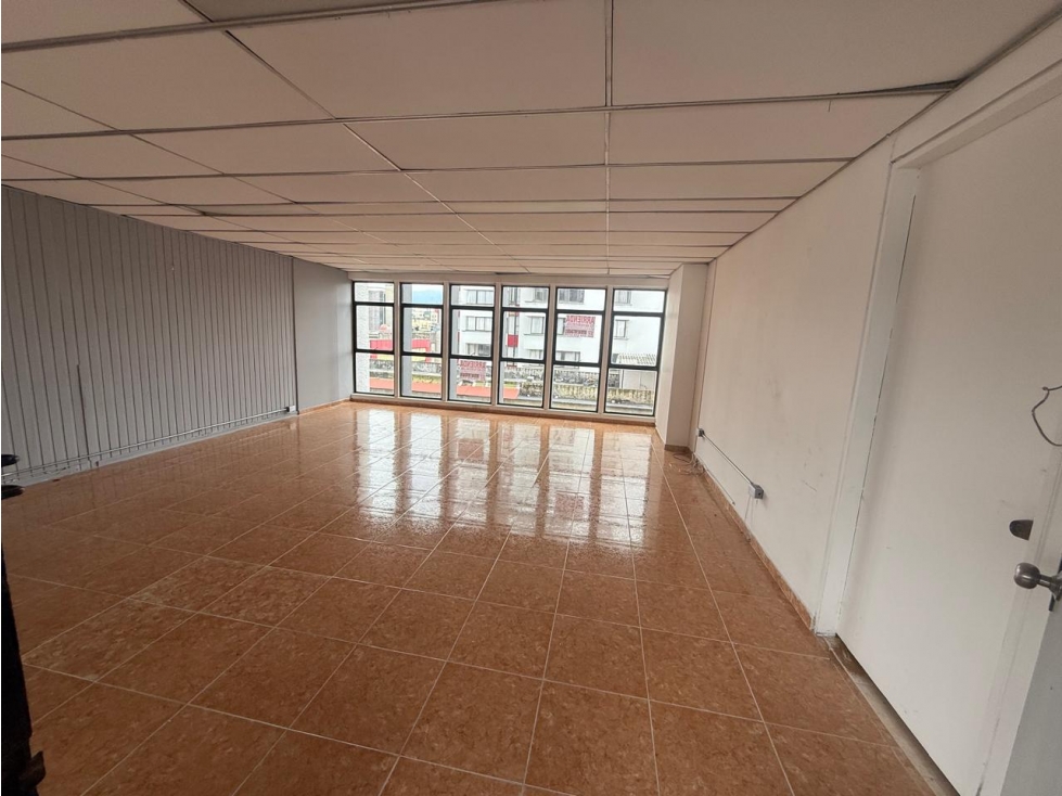 OFICINA EN RENTA - SECTOR CENTRO. EDF. CORPORACIÓN FINANCIERA PISO 7