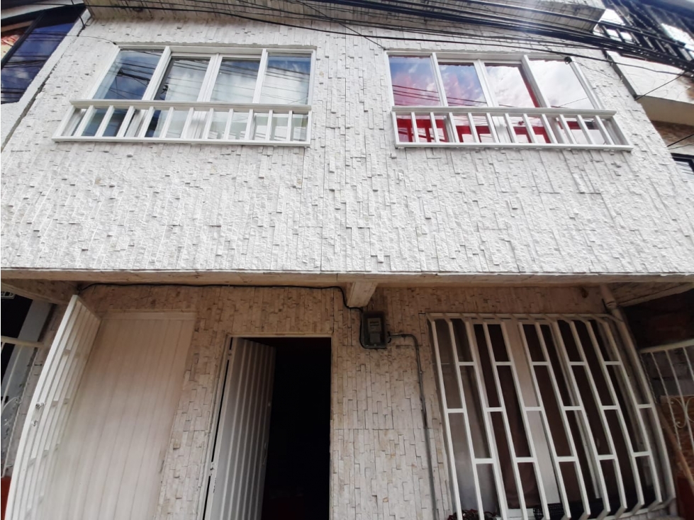 CASA DUPLEX EN VENTA - SECTOR PARQUE INDUSTRIAL, SECTOR E