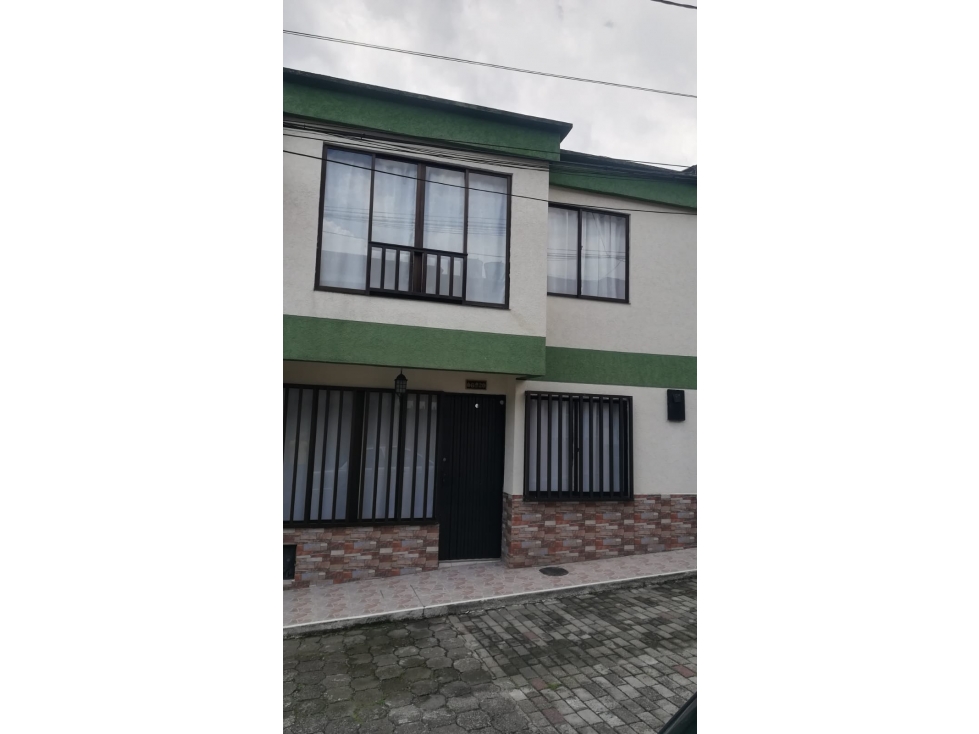 CASA DUPLEX EN VENTA - SECTOR DOSQUEBRADAS, CONJUNTO LOS ALMENDROS II