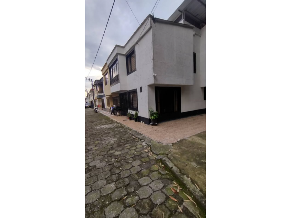 CASA EN VENTA - SECTOR DOSQUEBRADAS, BARRIO LOS ALMENDROS 2 — foto 2