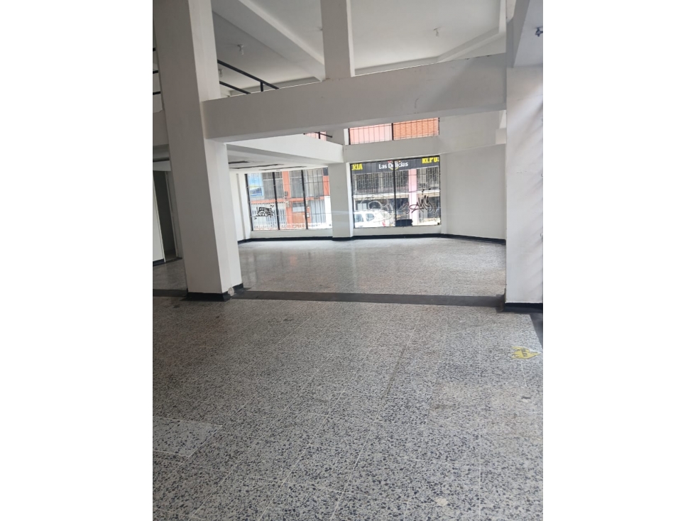 LOCAL EN RENTA - SECTOR CENTRO, ANTERIORMENTE LOCAL DE LA LICUADORA — foto 4