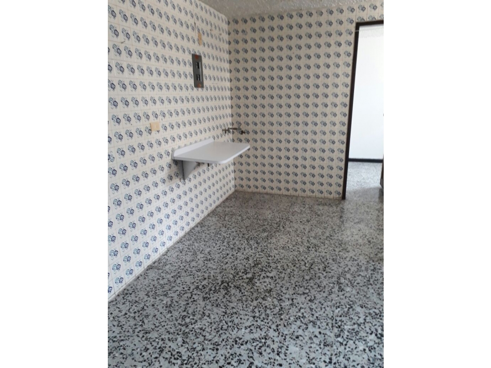 APARTAMENTO EN VENTA - SECTOR CENTRO, EDIFICIO MAMPAY — foto 3
