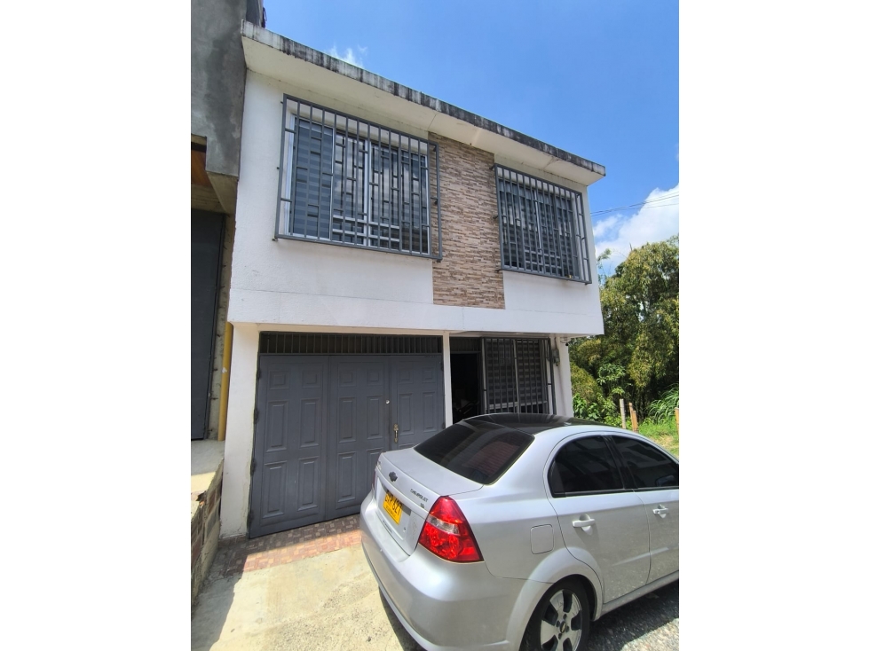 CASA DUPLEX EN VENTA - SECTOR DOSQUEBRADAS, LA PRADERA