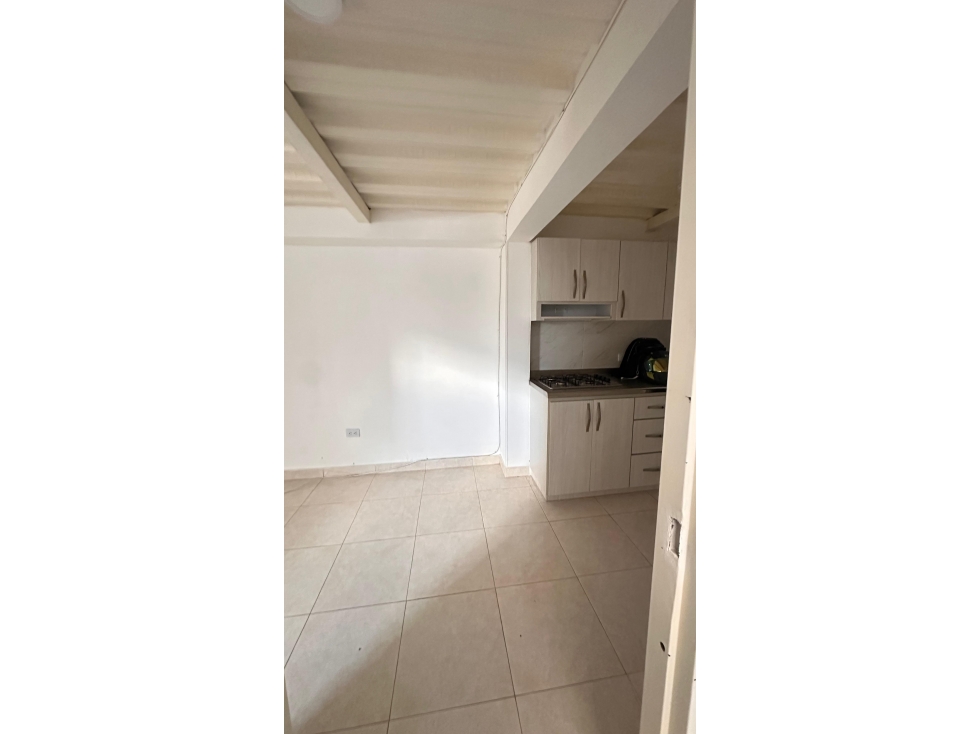 APARTAESTUDIO EN RENTA - SECTOR CENTRO, CARRERA 3 - 6